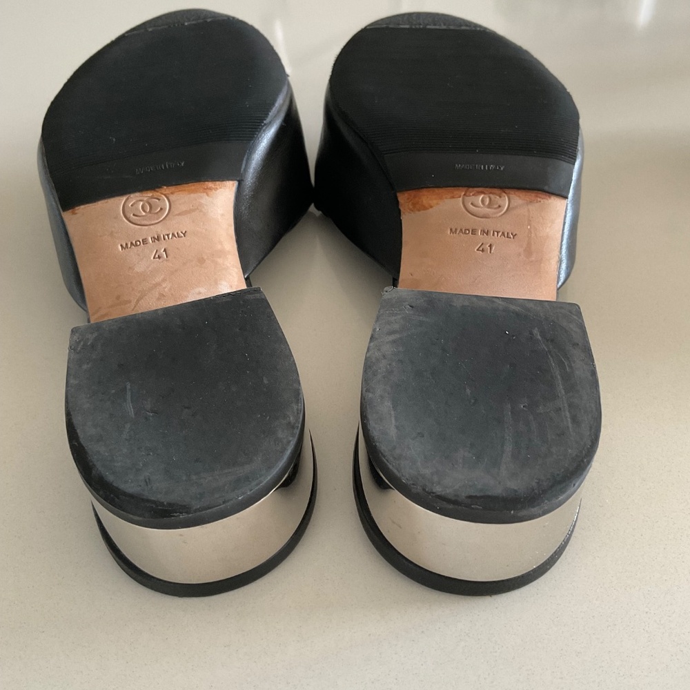 Chanel Black Leather Mules Size 41 - Picture 7 of 11